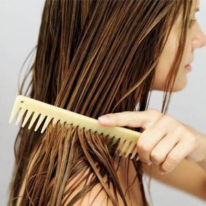 Используем касторку для улучшения состояния волос